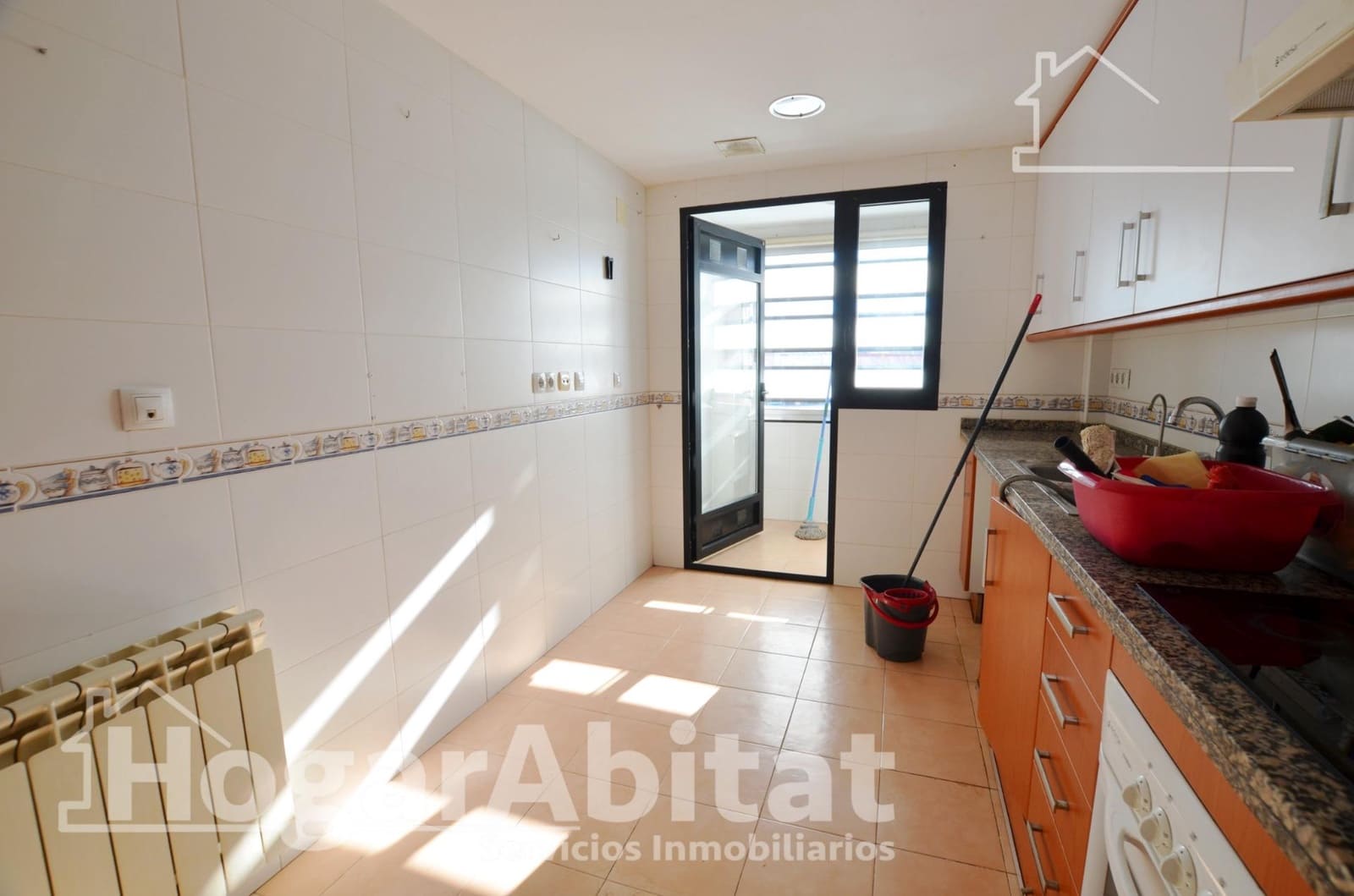 3 makuuhuone Asunto myytävänä paikassa Alicante kaupunki mukana uima-altaan 
autotalli - 370 000 € (Ref: 9615551)