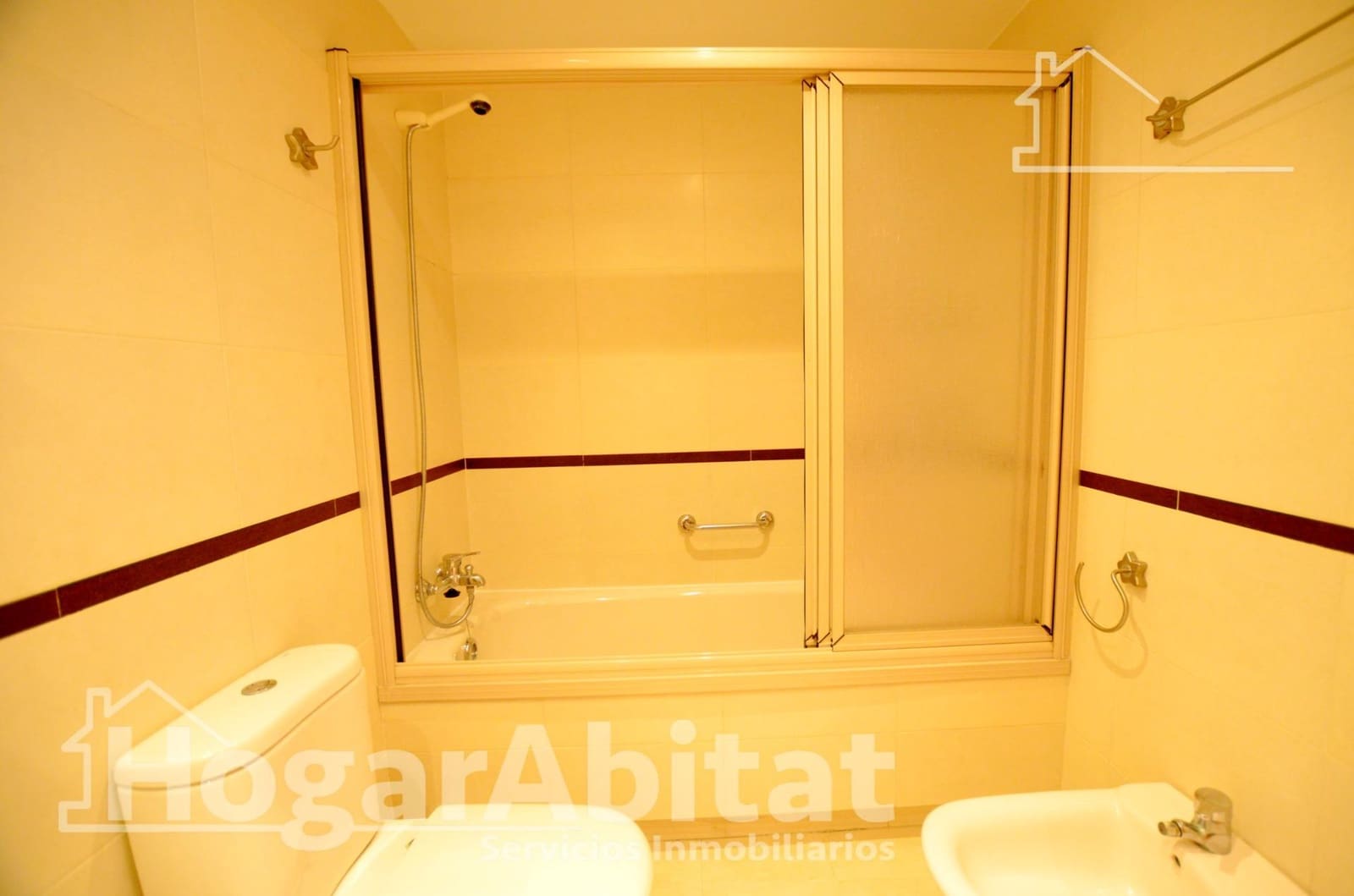 3 makuuhuone Asunto myytävänä paikassa Alicante kaupunki mukana uima-altaan 
autotalli - 370 000 € (Ref: 9615551)