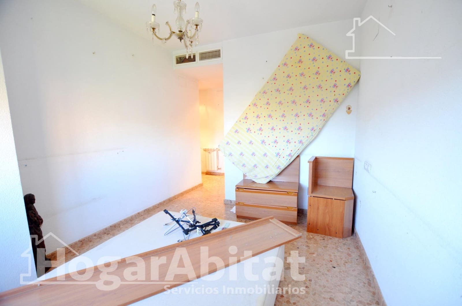 3 makuuhuone Asunto myytävänä paikassa Alicante kaupunki mukana uima-altaan 
autotalli - 370 000 € (Ref: 9615551)