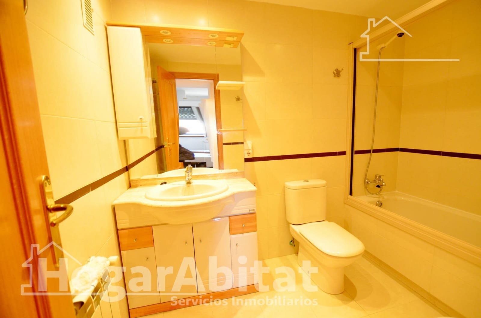 3 makuuhuone Asunto myytävänä paikassa Alicante kaupunki mukana uima-altaan 
autotalli - 370 000 € (Ref: 9615551)