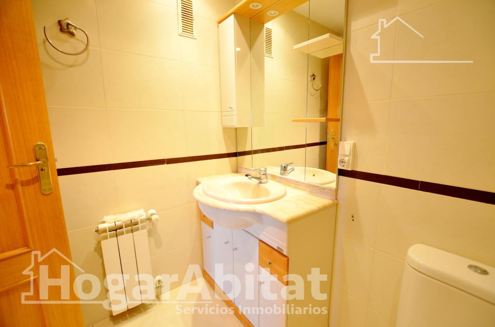 3 makuuhuone Asunto myytävänä paikassa Alicante kaupunki mukana uima-altaan 
autotalli - 370 000 € (Ref: 9615551)