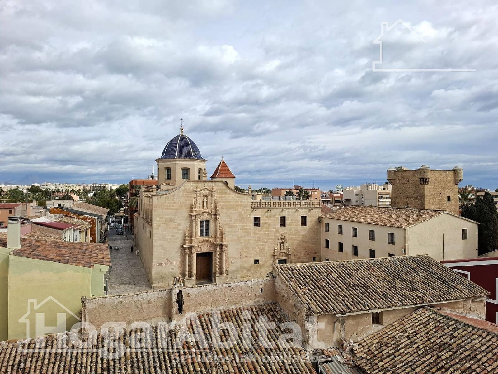 2 bedroom Flat for sale in Alicante / Alacant city with garage - € 219,900 (Ref: 9619330)