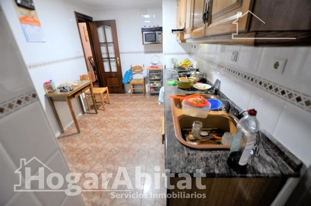 5 makuuhuone Asunto myytävänä paikassa Manises - 215 000 € (Ref: 9619336)