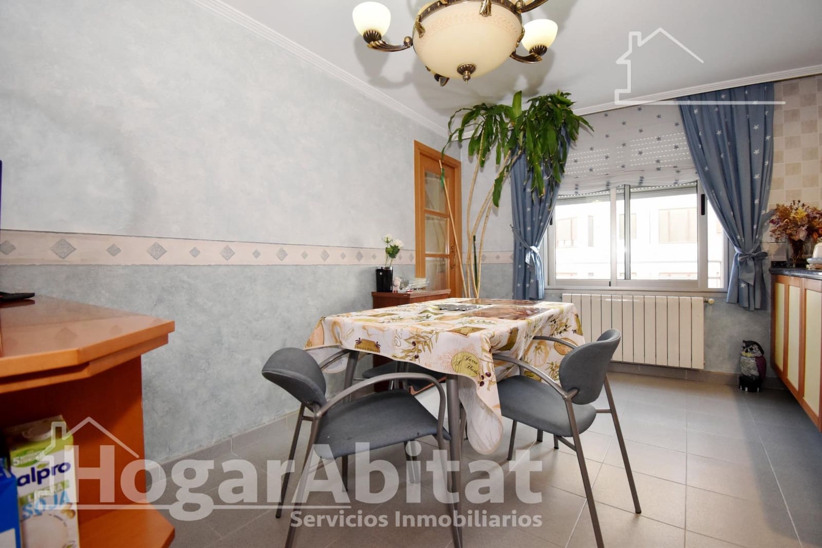 5 slaapkamer Flat te koop in Castello de la Plana met garage - € 450.000 (Ref: 9625734)
