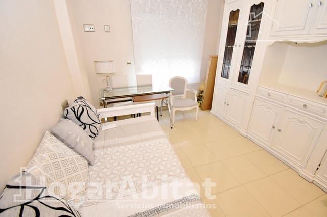 Piso de 6 habitaciones en Centro, Castelló de la Plana en venta con garaje - 450.000 € (Ref: 9625734)