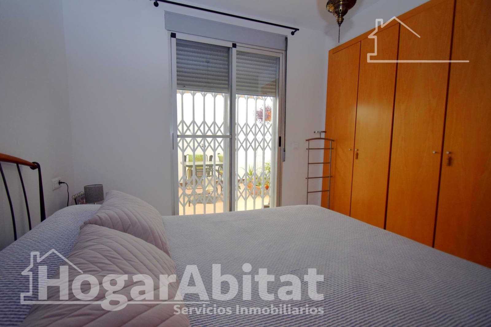 4 bedroom Flat for sale in Vilamarxant / Villamarchante with garage - € 190,000 (Ref: 9625750)