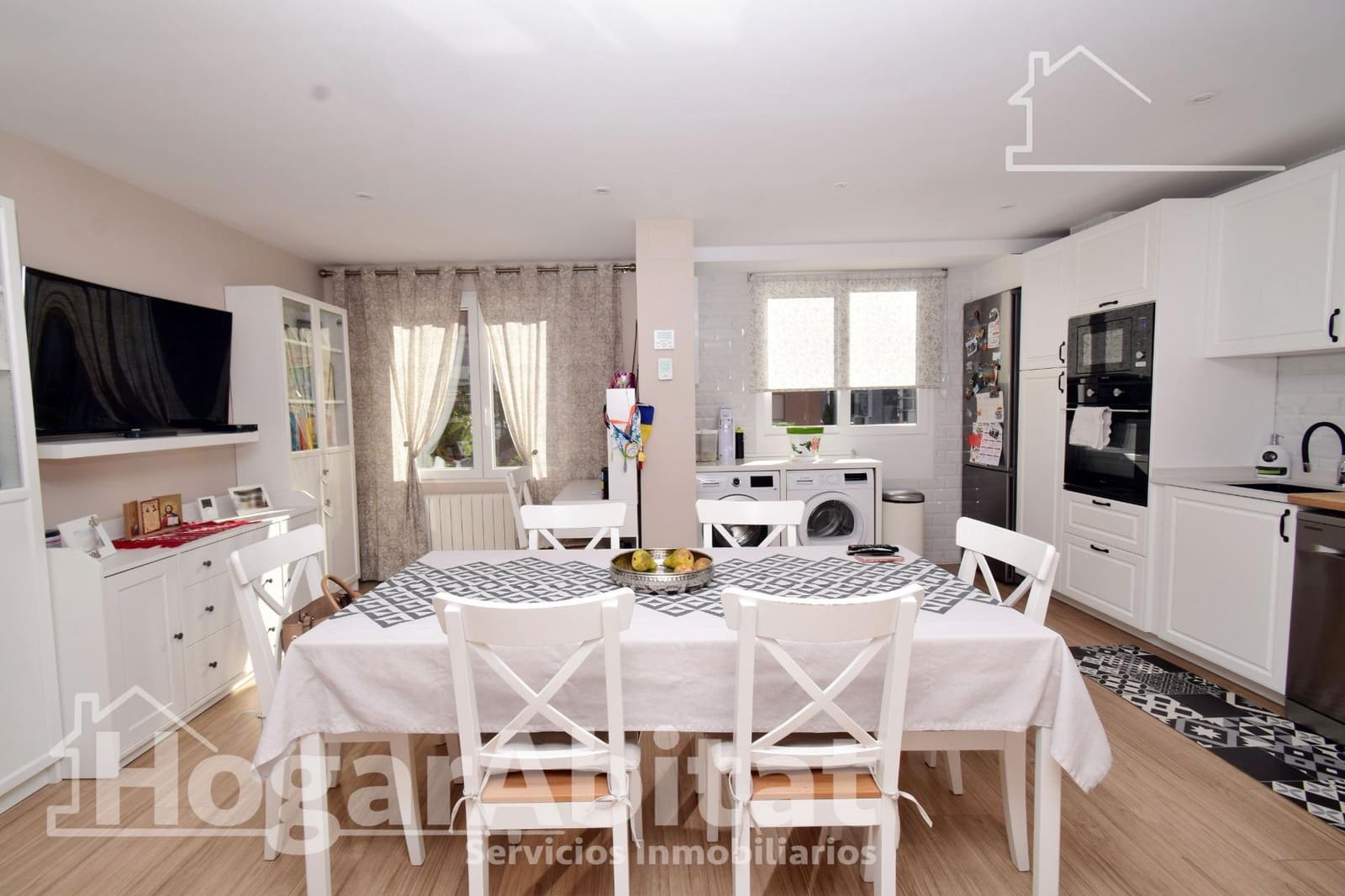 3 bedroom Flat for sale in Quart de Poblet with garage - € 359,000 (Ref: 9625752)