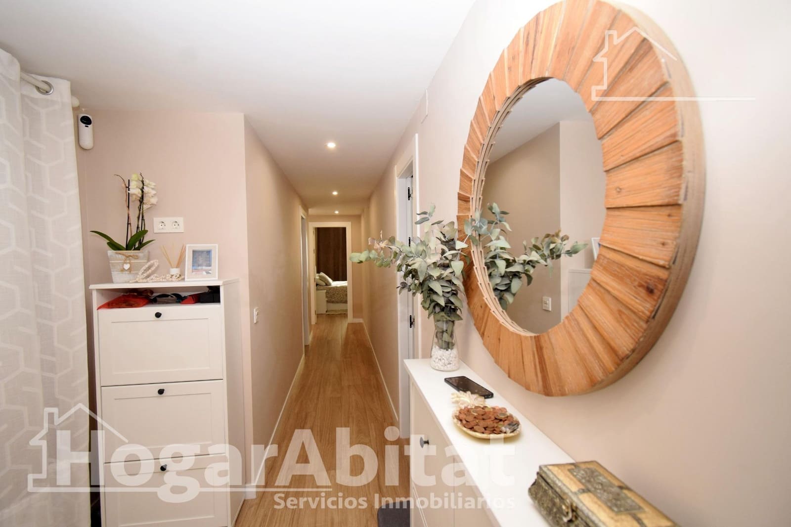 3 bedroom Flat for sale in Quart de Poblet with garage - € 359,000 (Ref: 9625752)