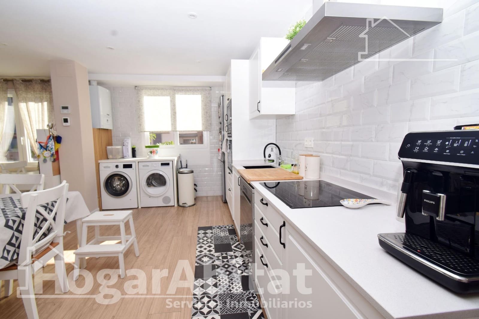 3 bedroom Flat for sale in Quart de Poblet with garage - € 359,000 (Ref: 9625752)