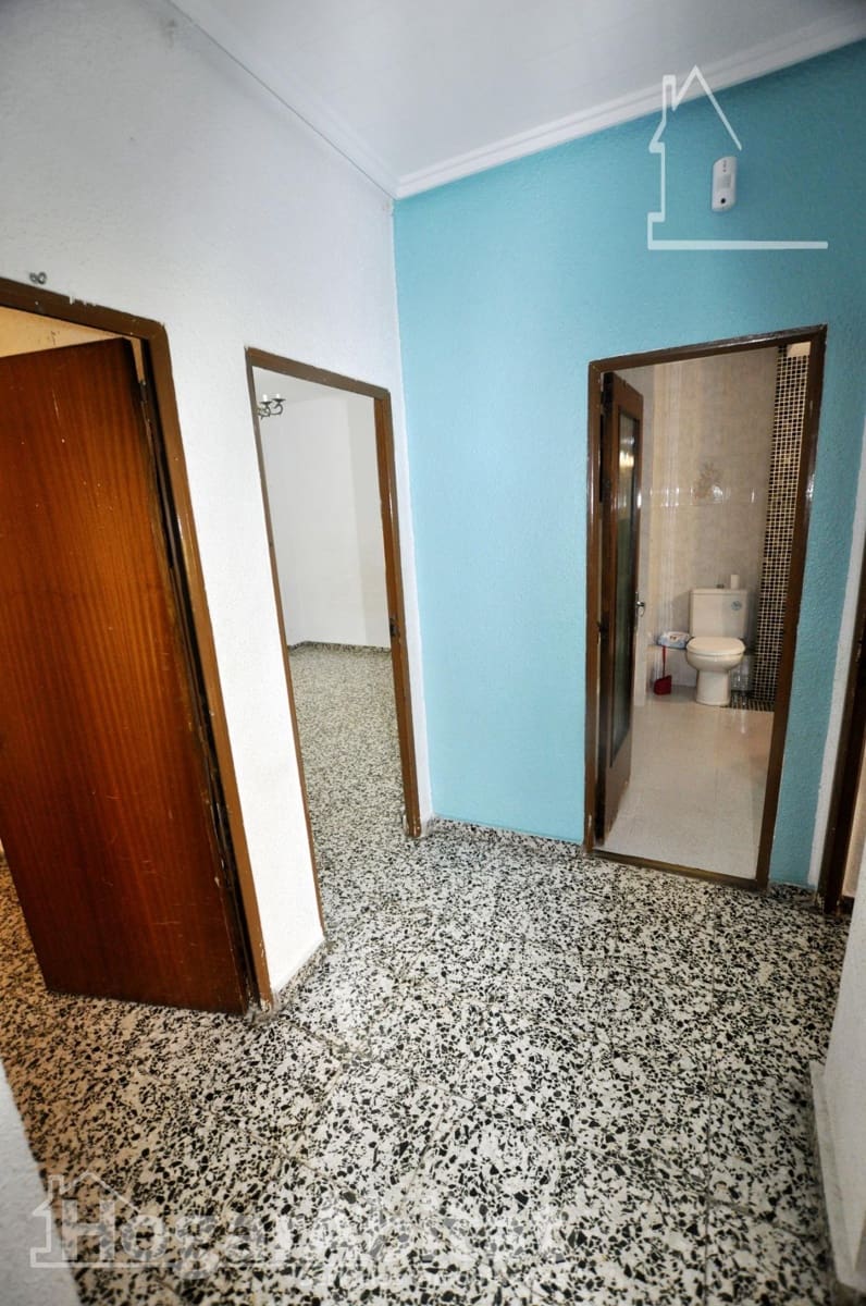 4 bedroom Flat for sale in Valencia city - € 375,000 (Ref: 9625753)