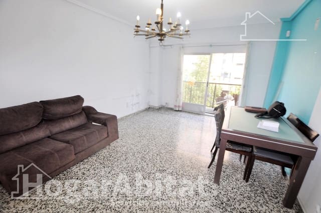 4 slaapkamer Flat te koop in Mestalla, Valencia stad - € 375.000 (Ref: 9625753)