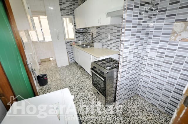 4 slaapkamer Flat te koop in Mestalla, Valencia stad - € 375.000 (Ref: 9625753)