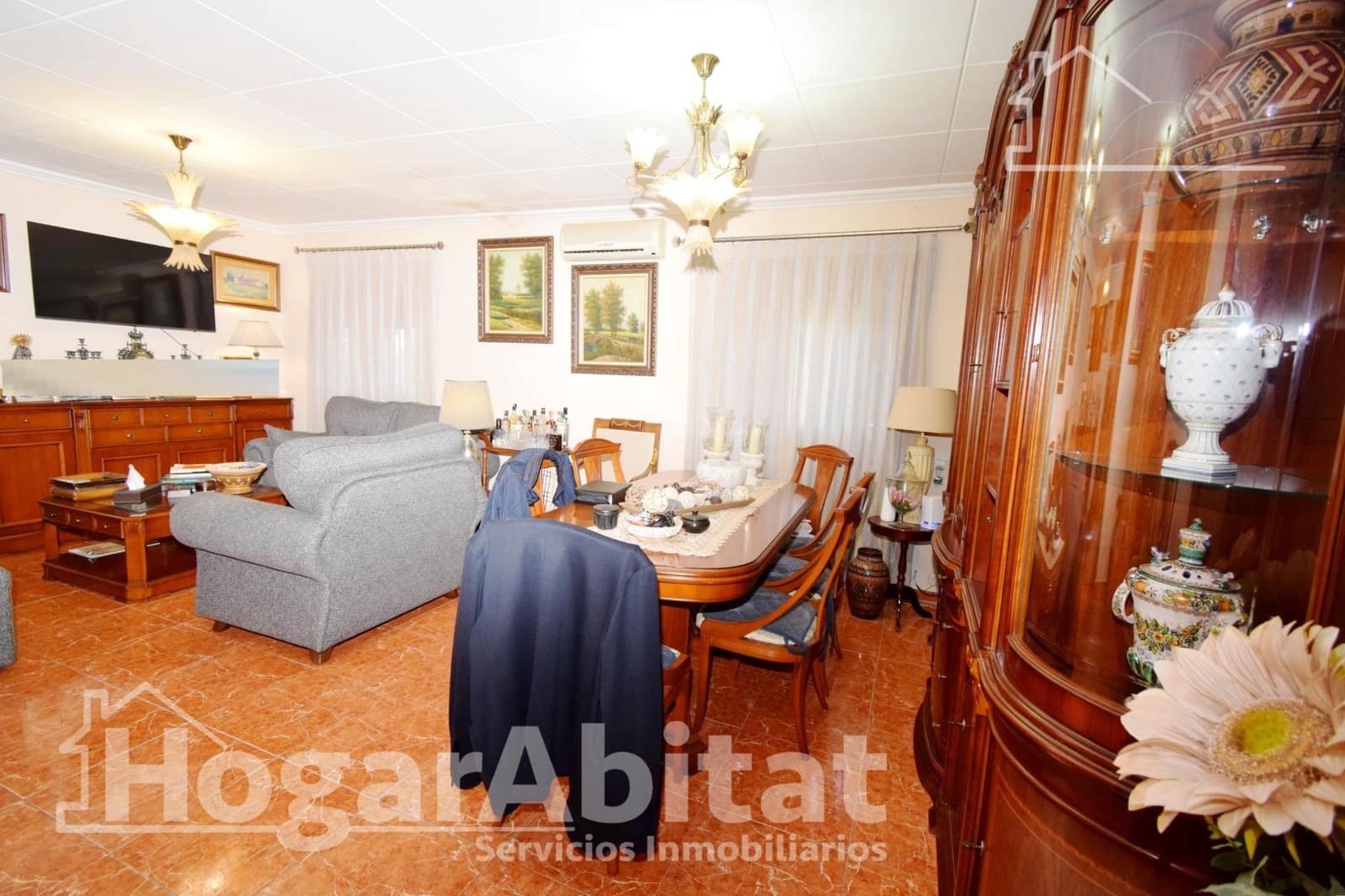 7 soverom Villa til salgs i Turis med svømmebasseng garasje - € 450 000 (Ref: 9625754)