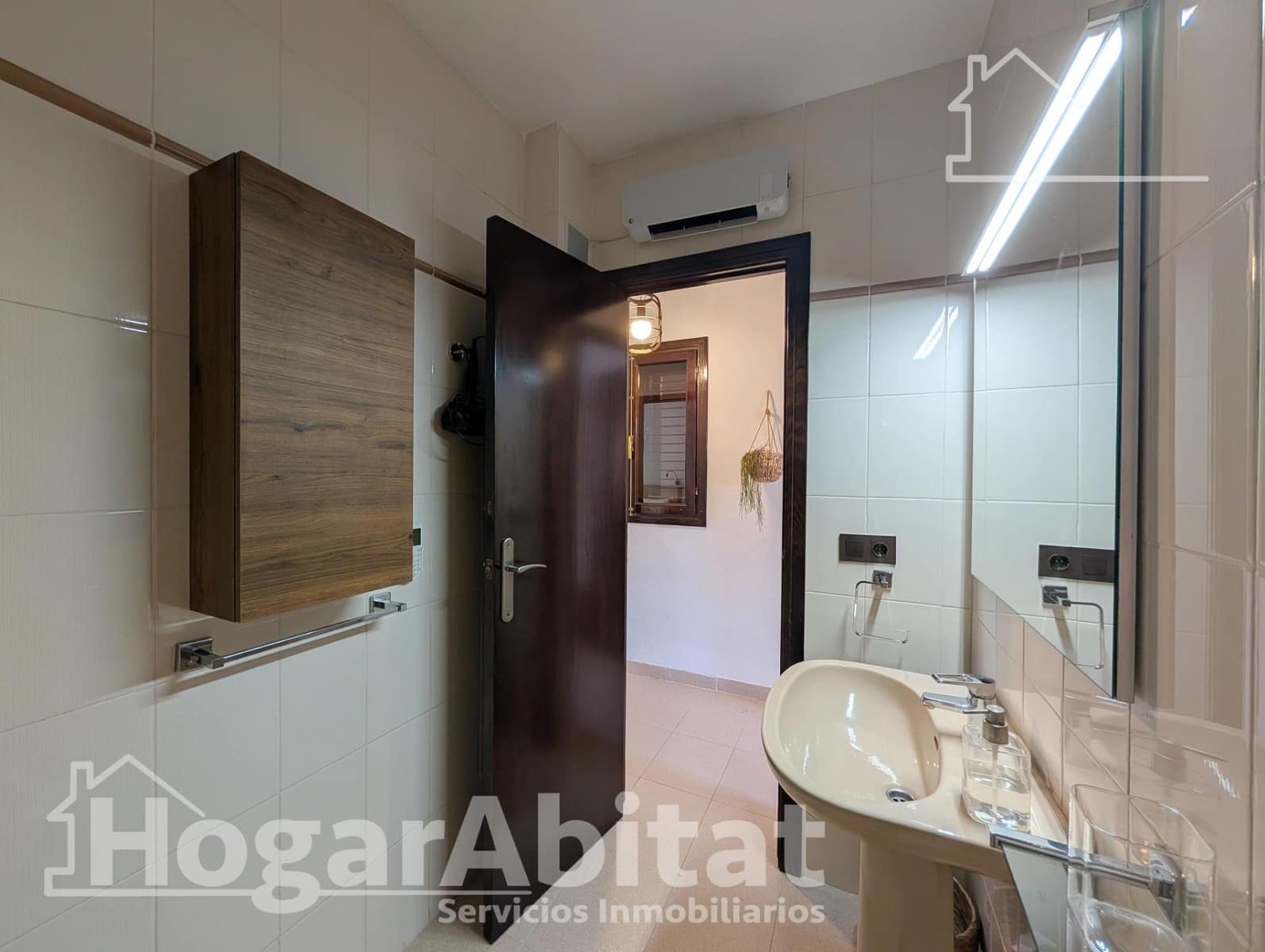 4 makuuhuone Omakotitalo myytävänä paikassa Santa Pola mukana 
autotalli - 333 900 € (Ref: 9625759)