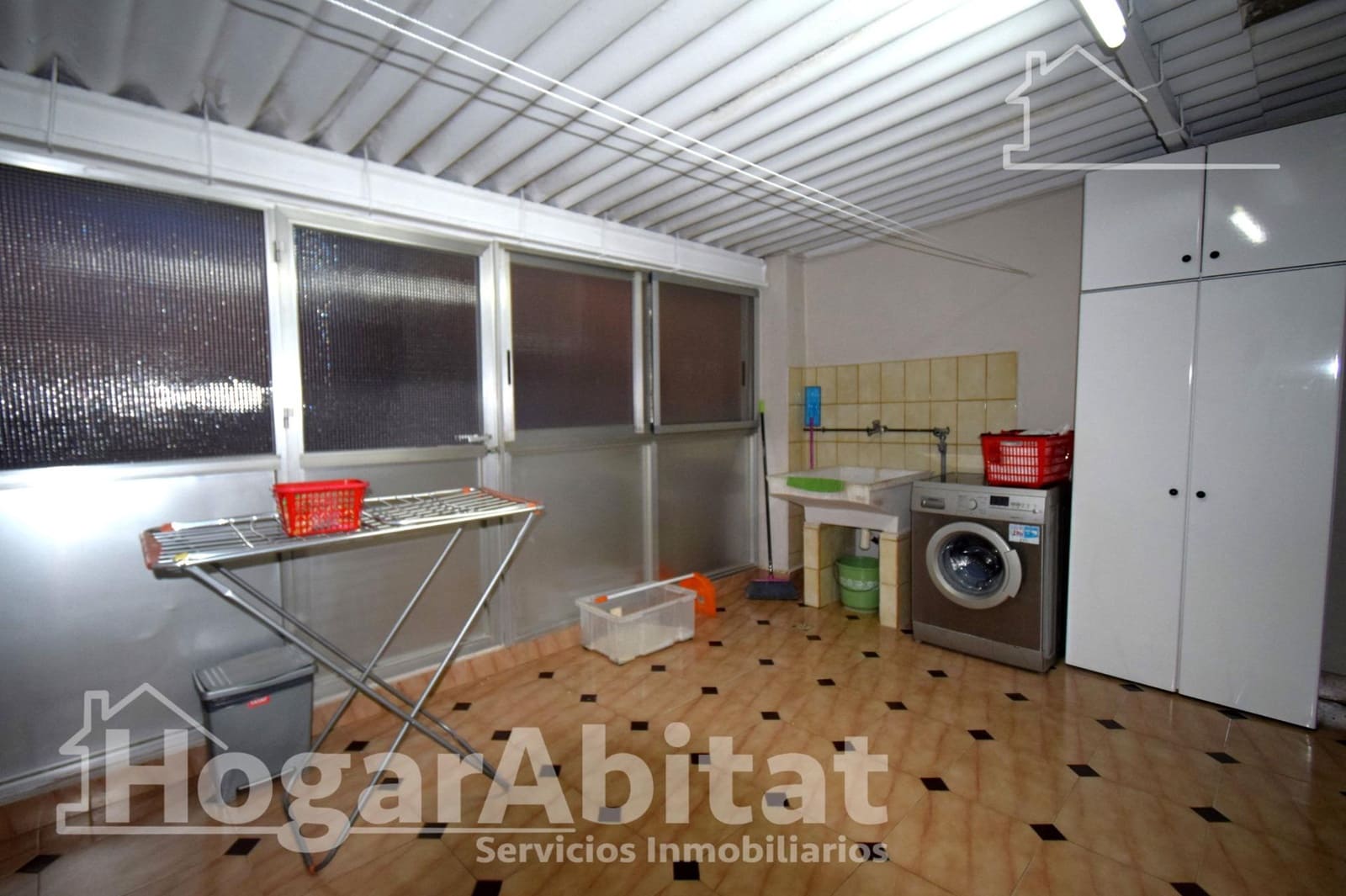 4 soveværelse Byhus til salg i Paterna med garage - € 350.000 (Ref: 9625761)