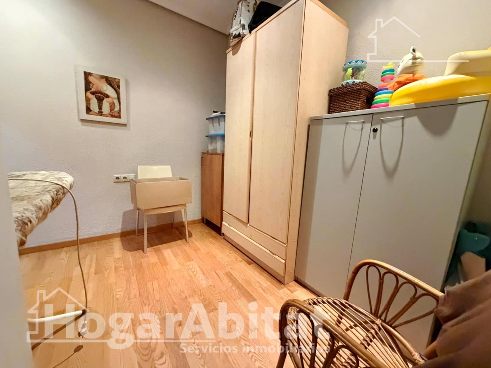 4 bedroom Townhouse for sale in Paterna with garage - € 350,000 (Ref: 9625761)