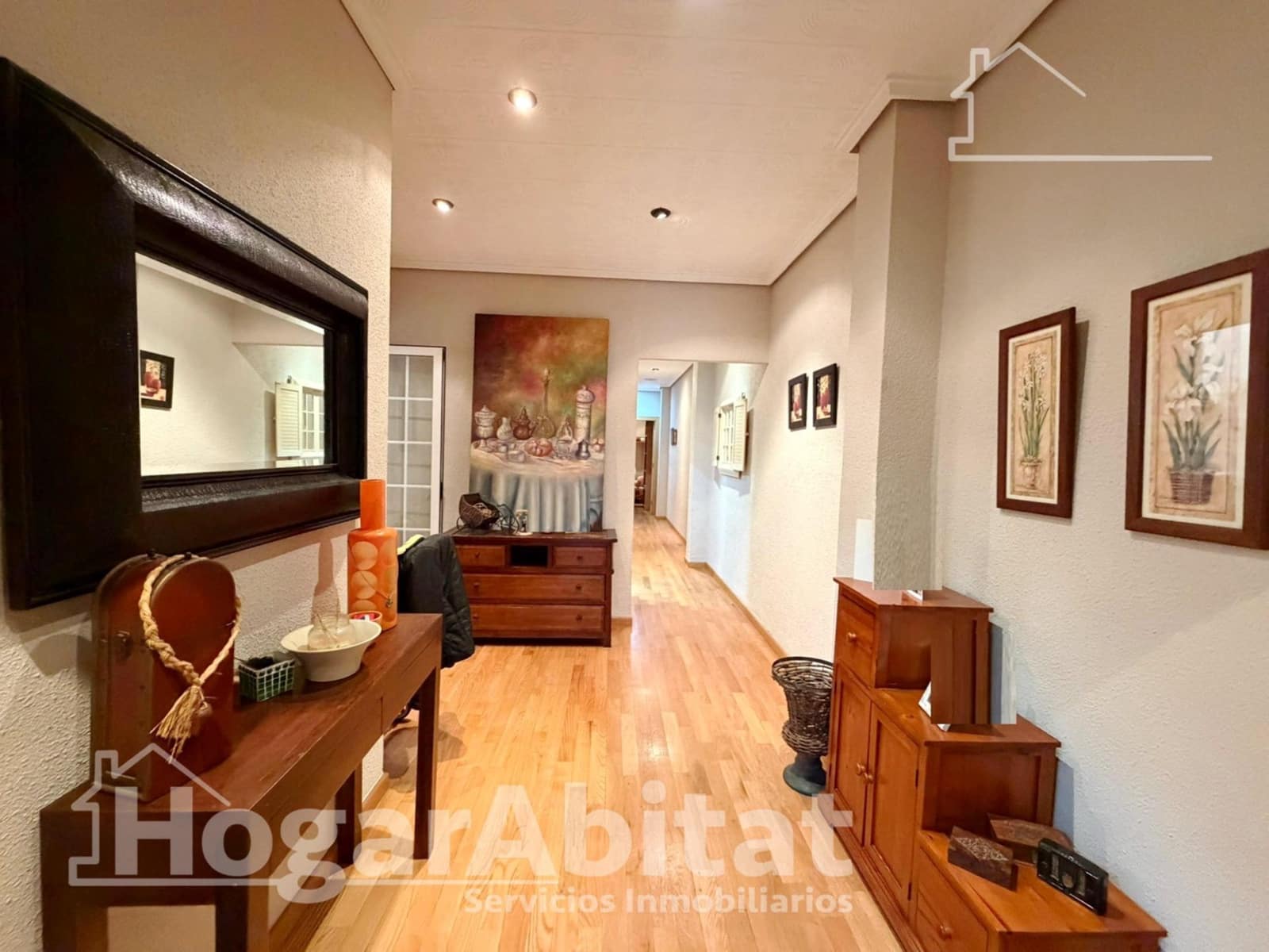 4 bedroom Townhouse for sale in Paterna with garage - € 350,000 (Ref: 9625761)