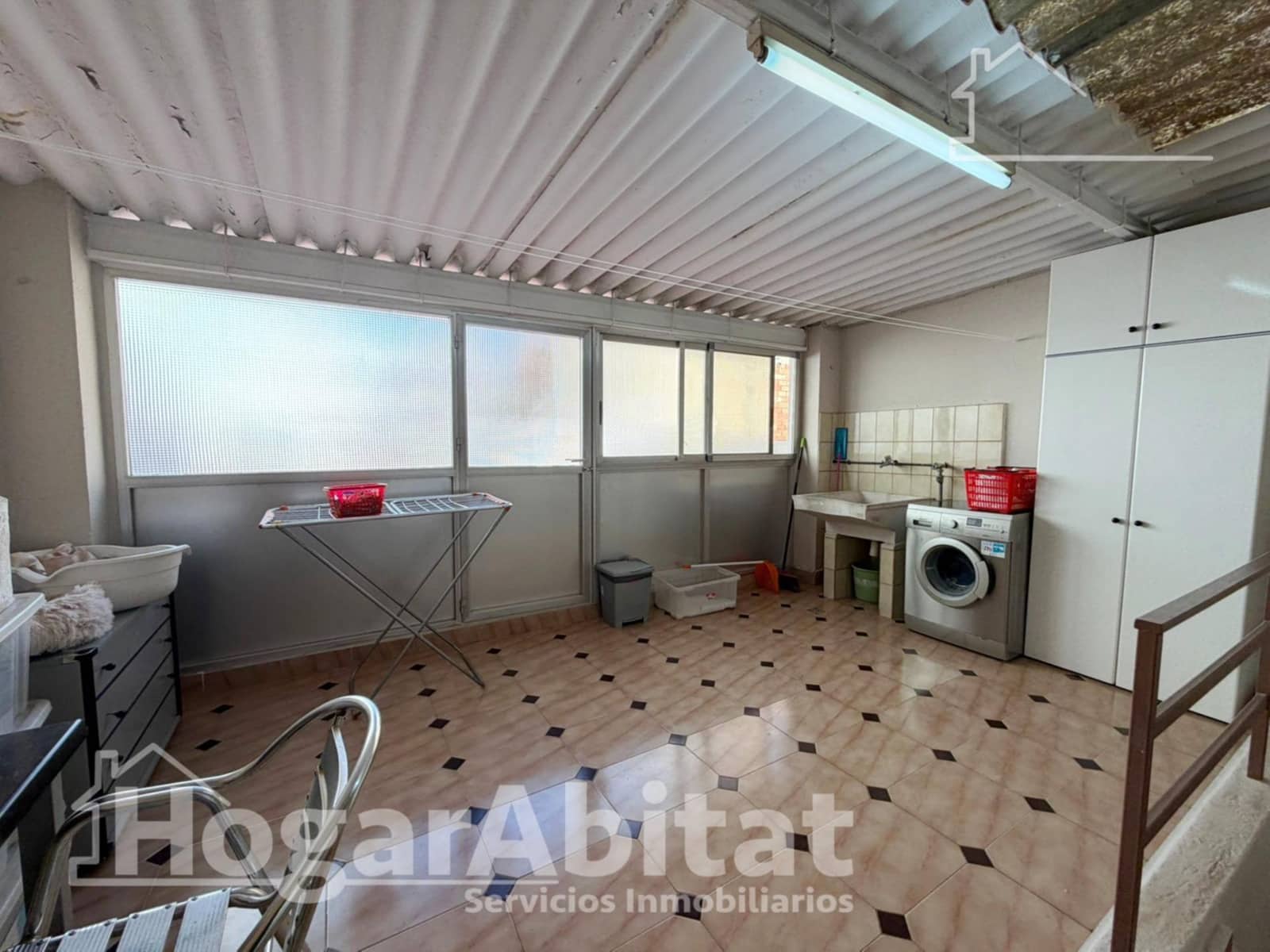 4 bedroom Townhouse for sale in Paterna with garage - € 350,000 (Ref: 9625761)