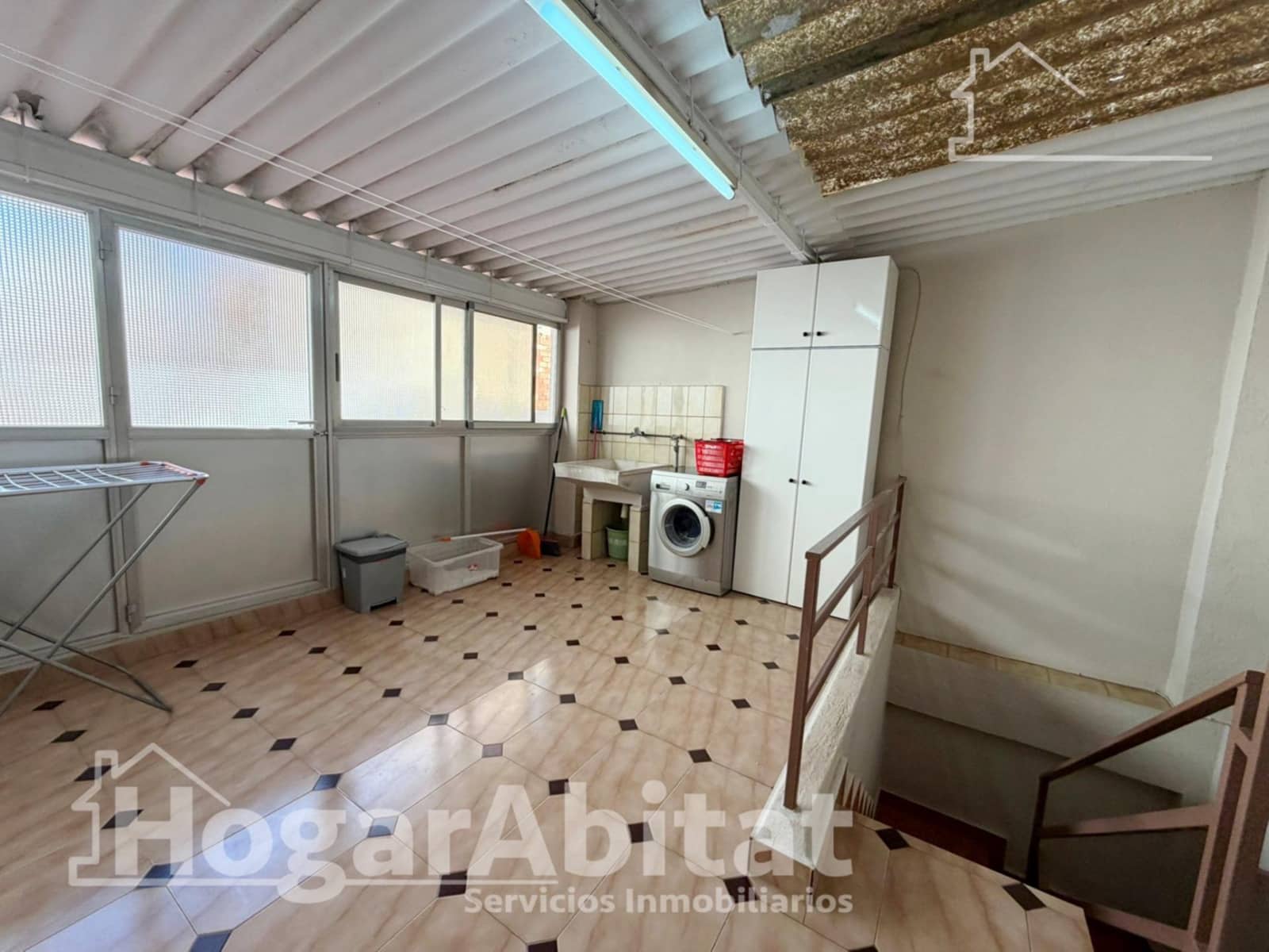 4 bedroom Townhouse for sale in Paterna with garage - € 350,000 (Ref: 9625761)