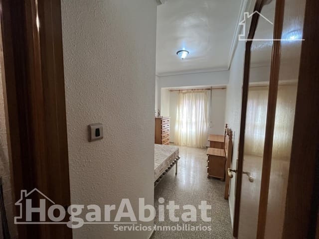 4 bedroom Flat for sale in Sagunto / Sagunt - € 180,000 (Ref: 9630045)