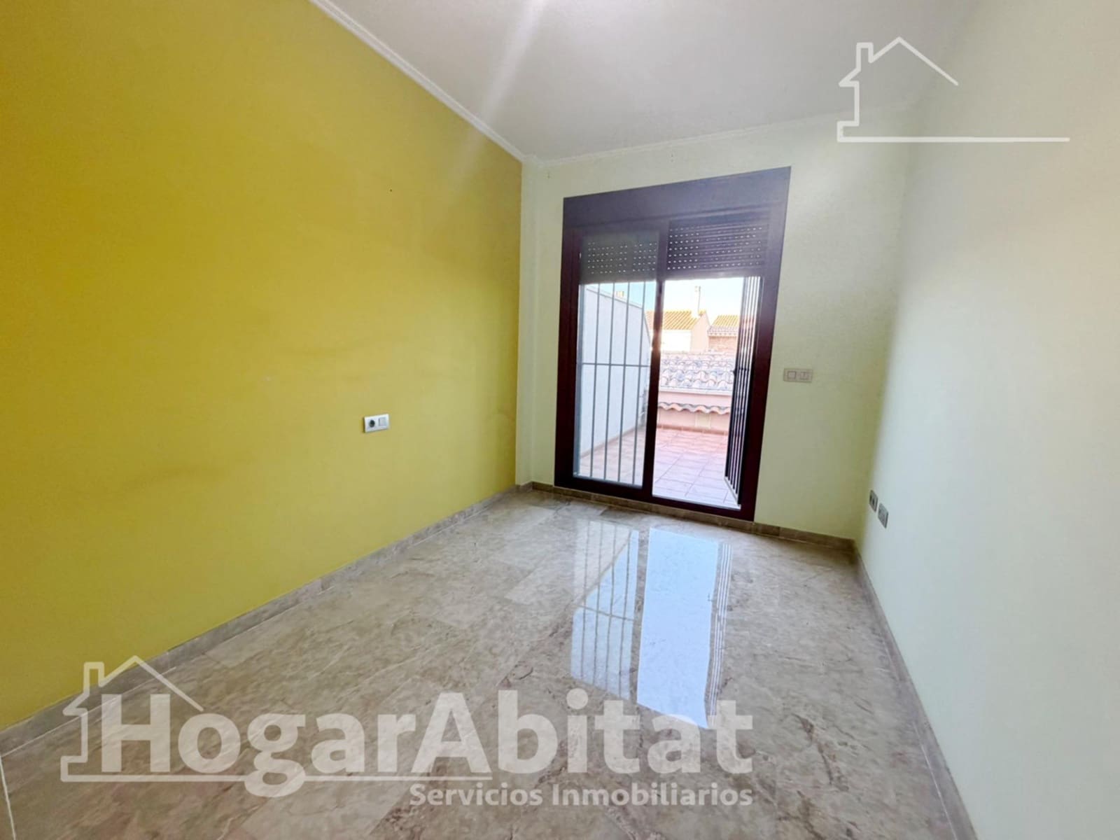 4 slaapkamer Rijtjeshuis te koop in Sagunto / Sagunt met garage - € 350.000 (Ref: 9630046)
