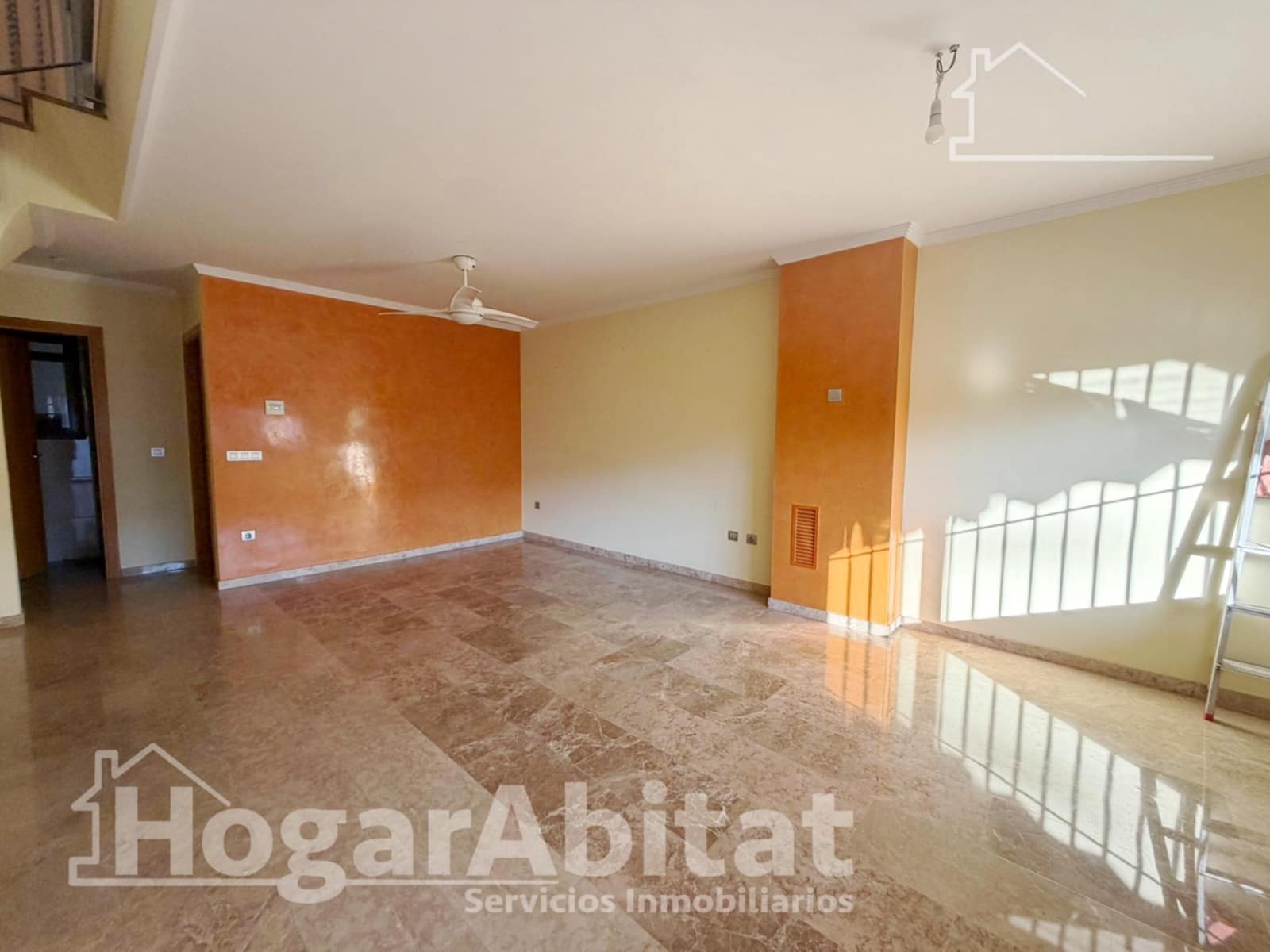 4 slaapkamer Rijtjeshuis te koop in Sagunto / Sagunt met garage - € 350.000 (Ref: 9630046)