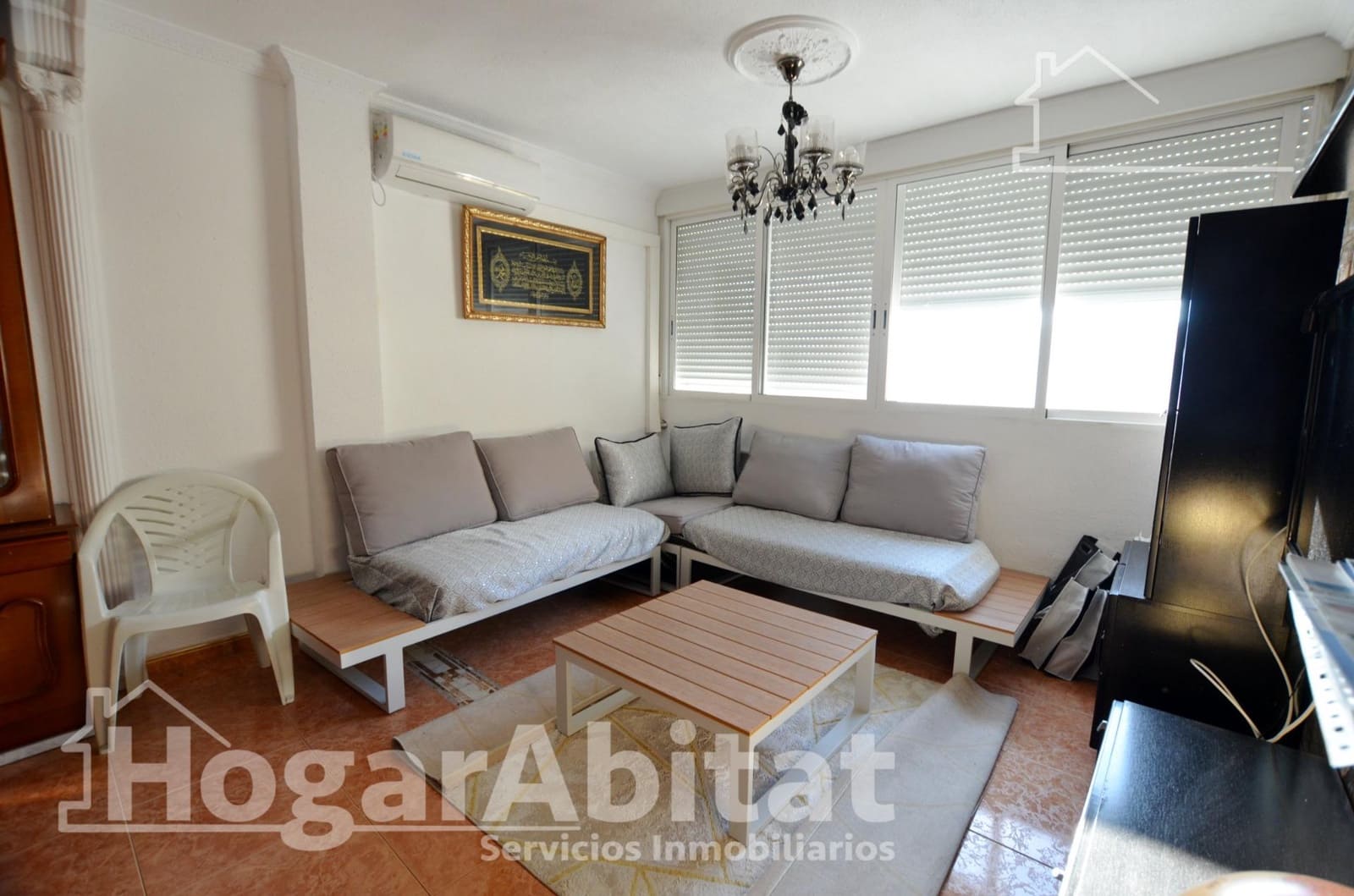 3 bedroom Flat for sale in Alicante / Alacant city - € 129,000 (Ref: 9630057)