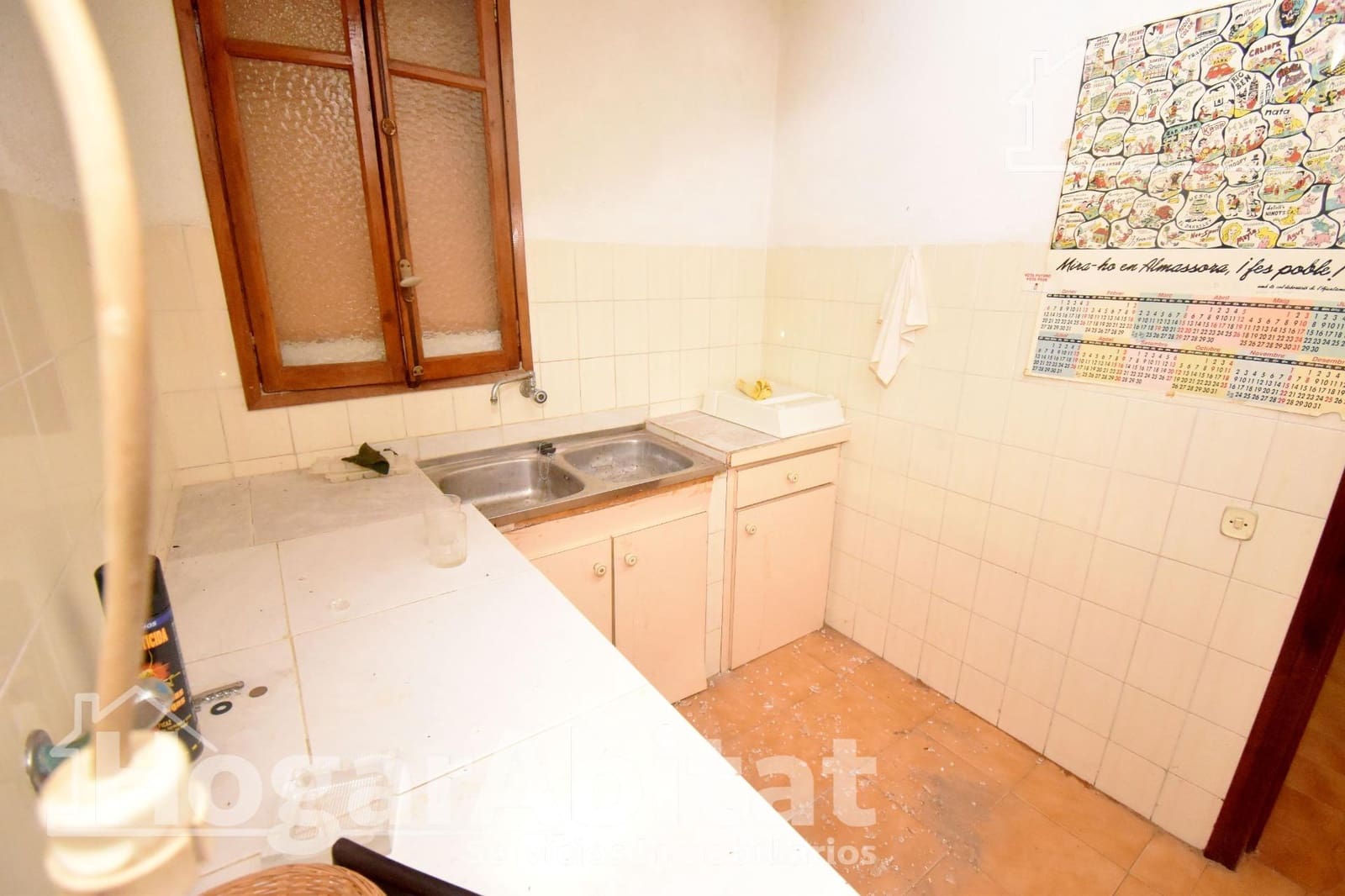 7 bedroom Townhouse for sale in Almassora / Almazora - € 110,000 (Ref: 9630067)