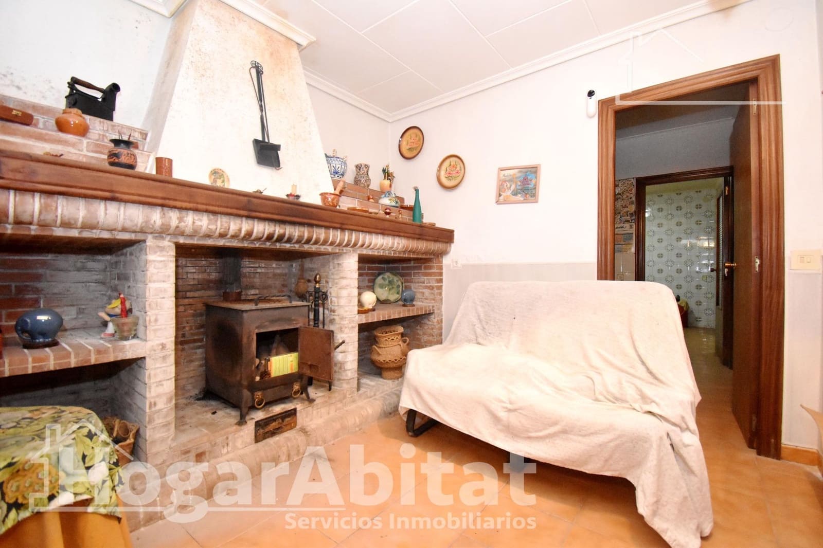 7 bedroom Townhouse for sale in Almassora / Almazora - € 110,000 (Ref: 9630067)