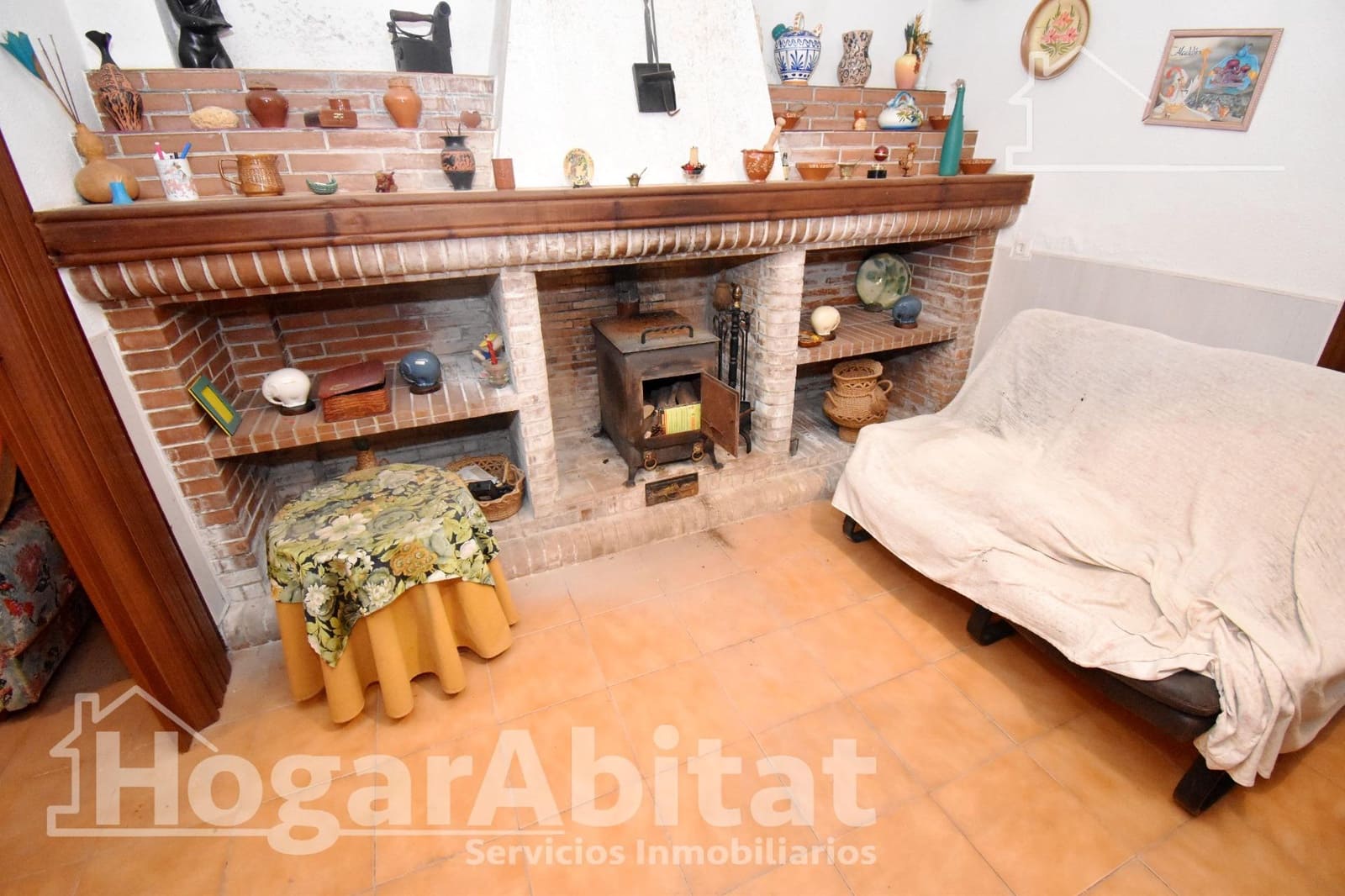 7 bedroom Townhouse for sale in Almassora / Almazora - € 110,000 (Ref: 9630067)