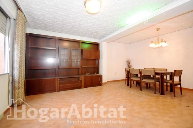 4 bedroom Townhouse for sale in Almassora / Almazora with garage - € 110,000 (Ref: 9630070)