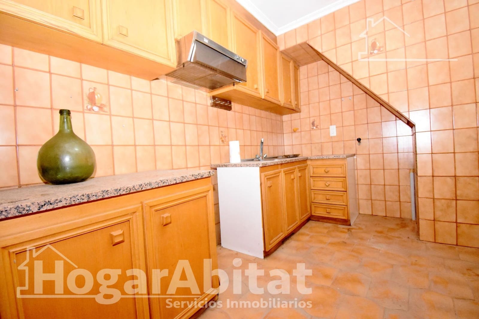 4 bedroom Townhouse for sale in Almassora / Almazora with garage - € 110,000 (Ref: 9630070)
