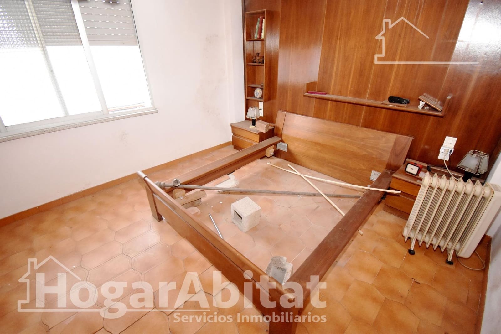 4 bedroom Townhouse for sale in Almassora / Almazora with garage - € 110,000 (Ref: 9630070)
