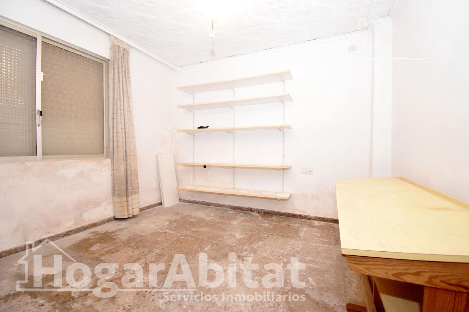 4 bedroom Townhouse for sale in Almassora / Almazora with garage - € 110,000 (Ref: 9630070)