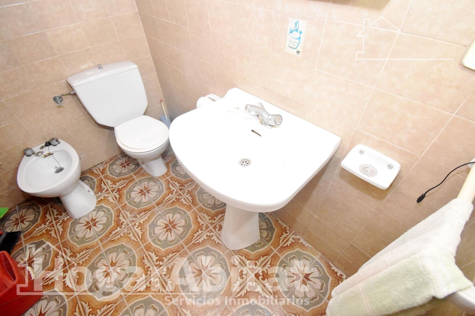 4 bedroom Townhouse for sale in Almassora / Almazora with garage - € 110,000 (Ref: 9630070)