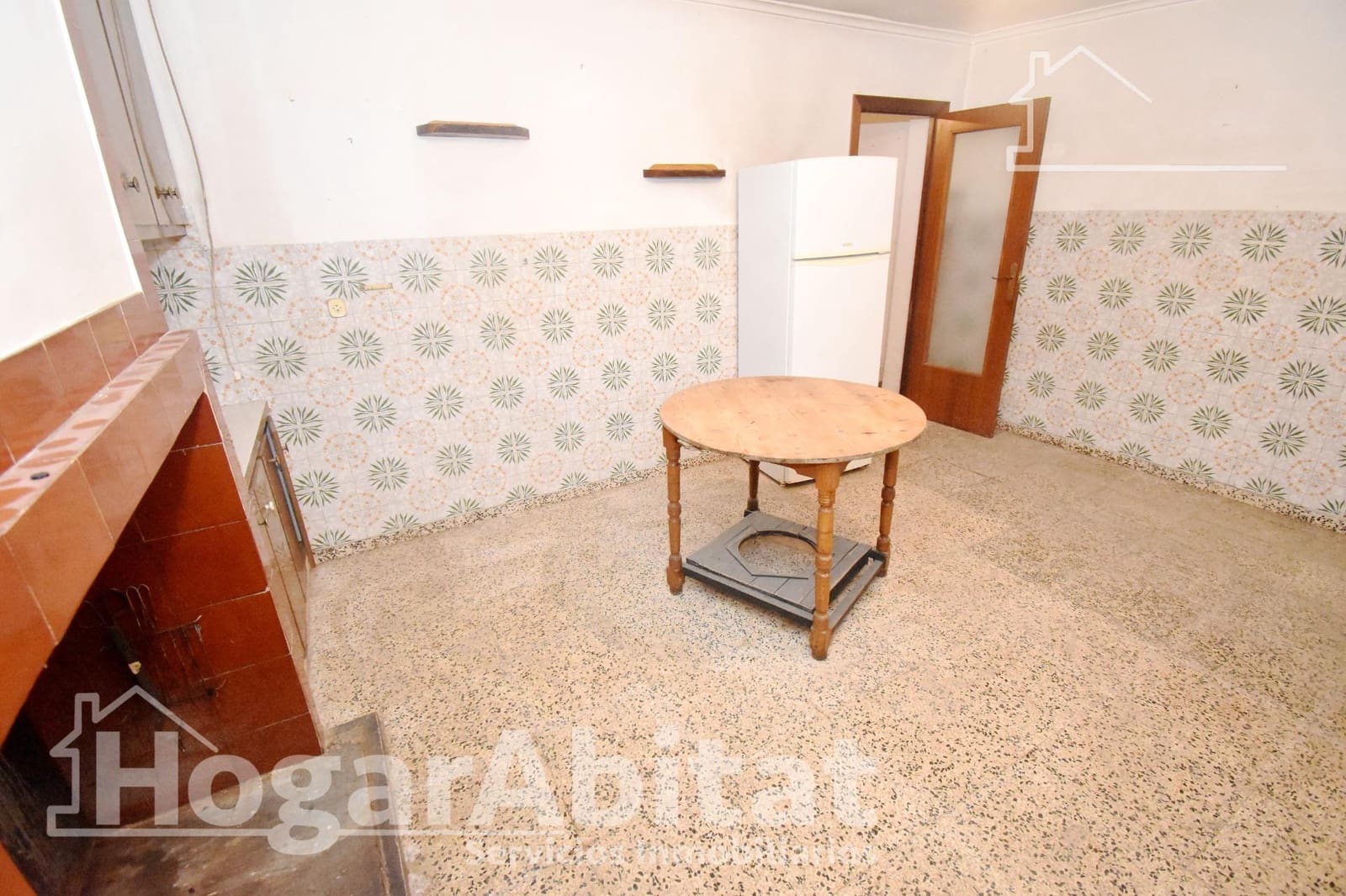 4 bedroom Townhouse for sale in Almassora / Almazora with garage - € 110,000 (Ref: 9630070)