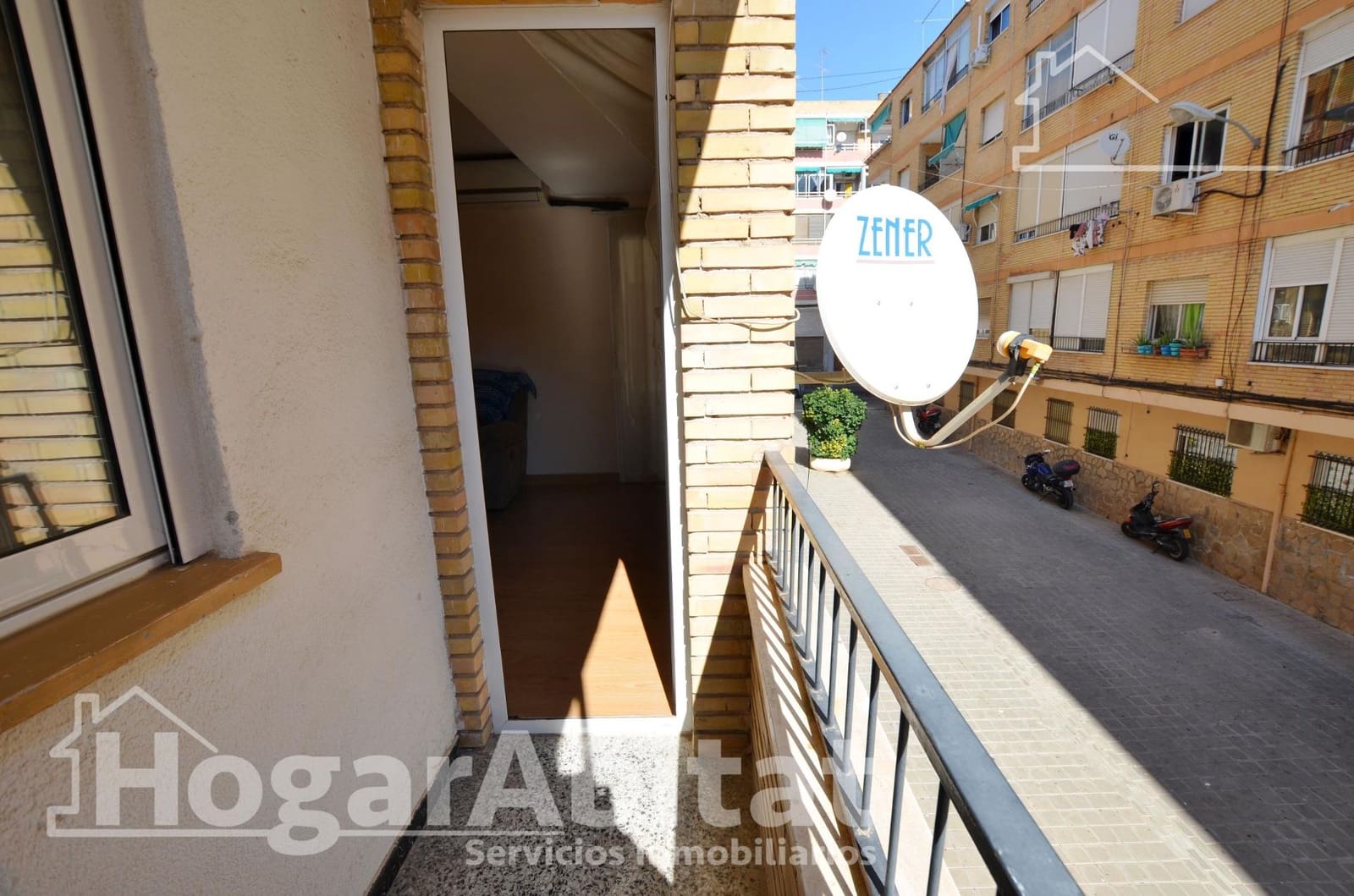 3 slaapkamer Flat te koop in Alicante stad - € 155.000 (Ref: 9634358)