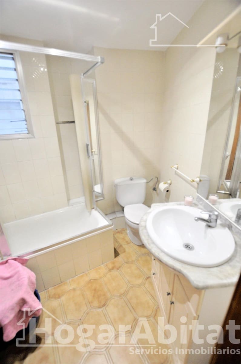 Piso de 3 habitaciones en València ciudad en venta - 208.500 € (Ref: 9634359)