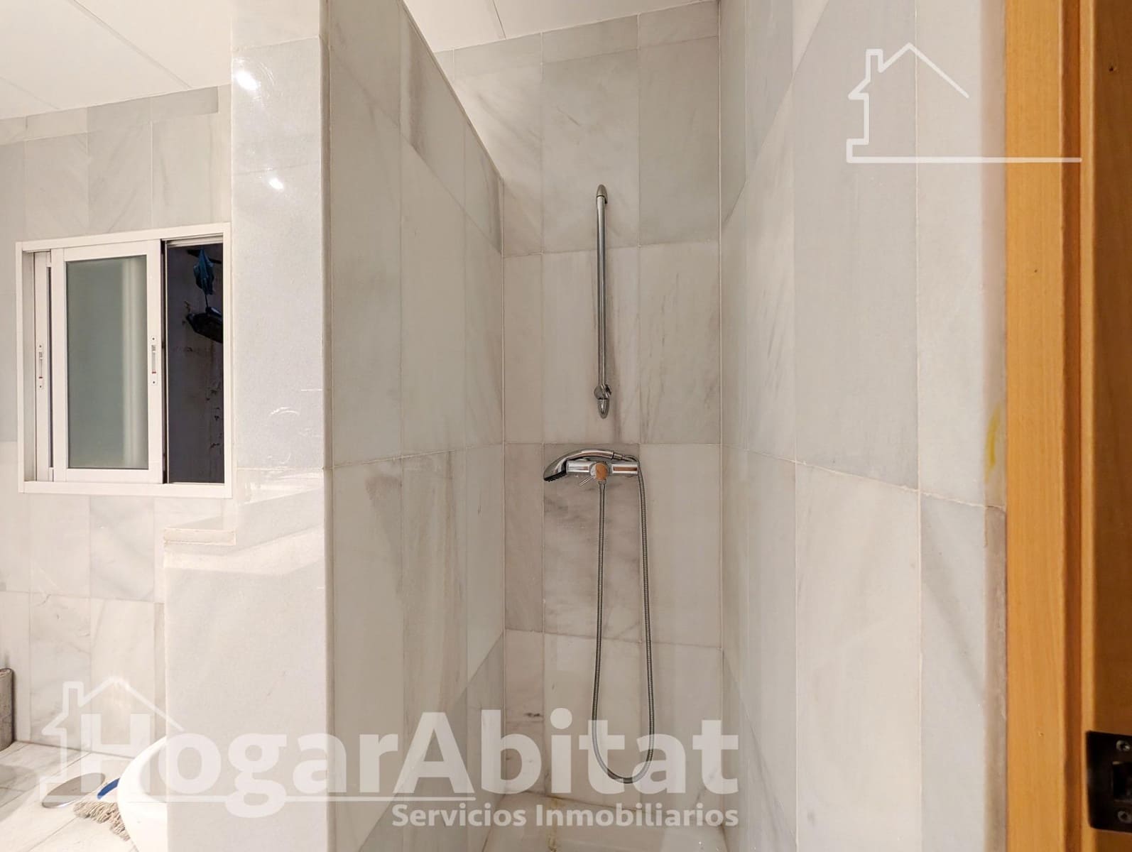 Flat for sale in Alicante / Alacant city - € 1,100,000 (Ref: 9637649)