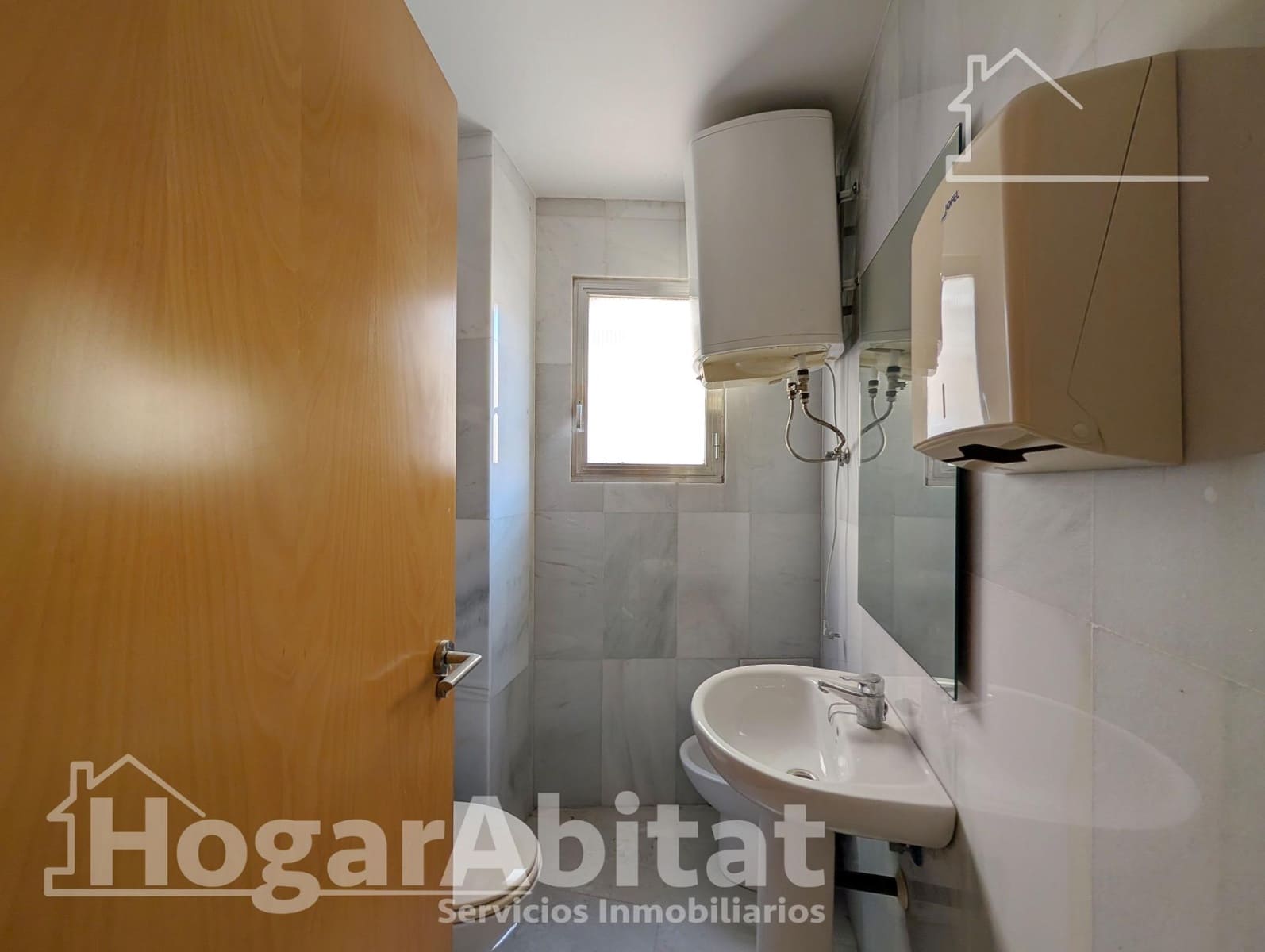 Flat for sale in Alicante / Alacant city - € 1,100,000 (Ref: 9637649)