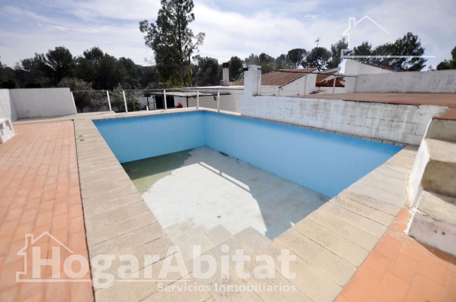 4 bedroom Villa for sale in Betera with pool garage - € 305,000 (Ref: 9637650)