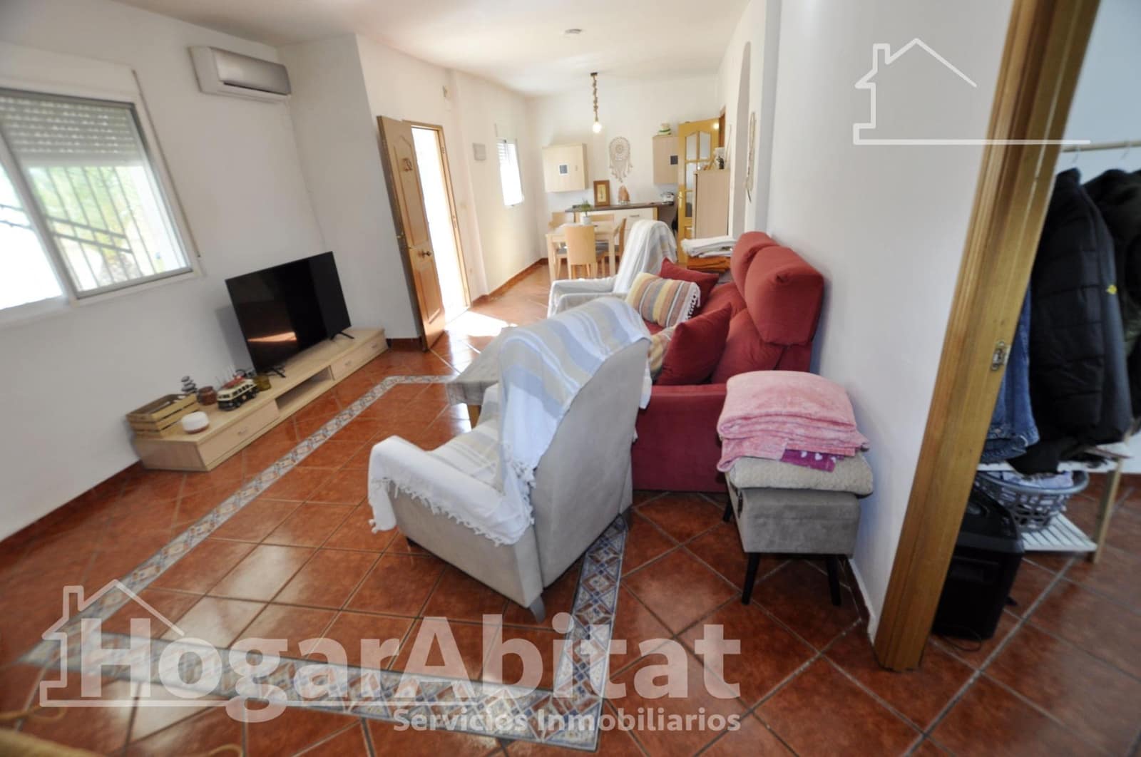 4 bedroom Villa for sale in Betera with pool garage - € 305,000 (Ref: 9637650)