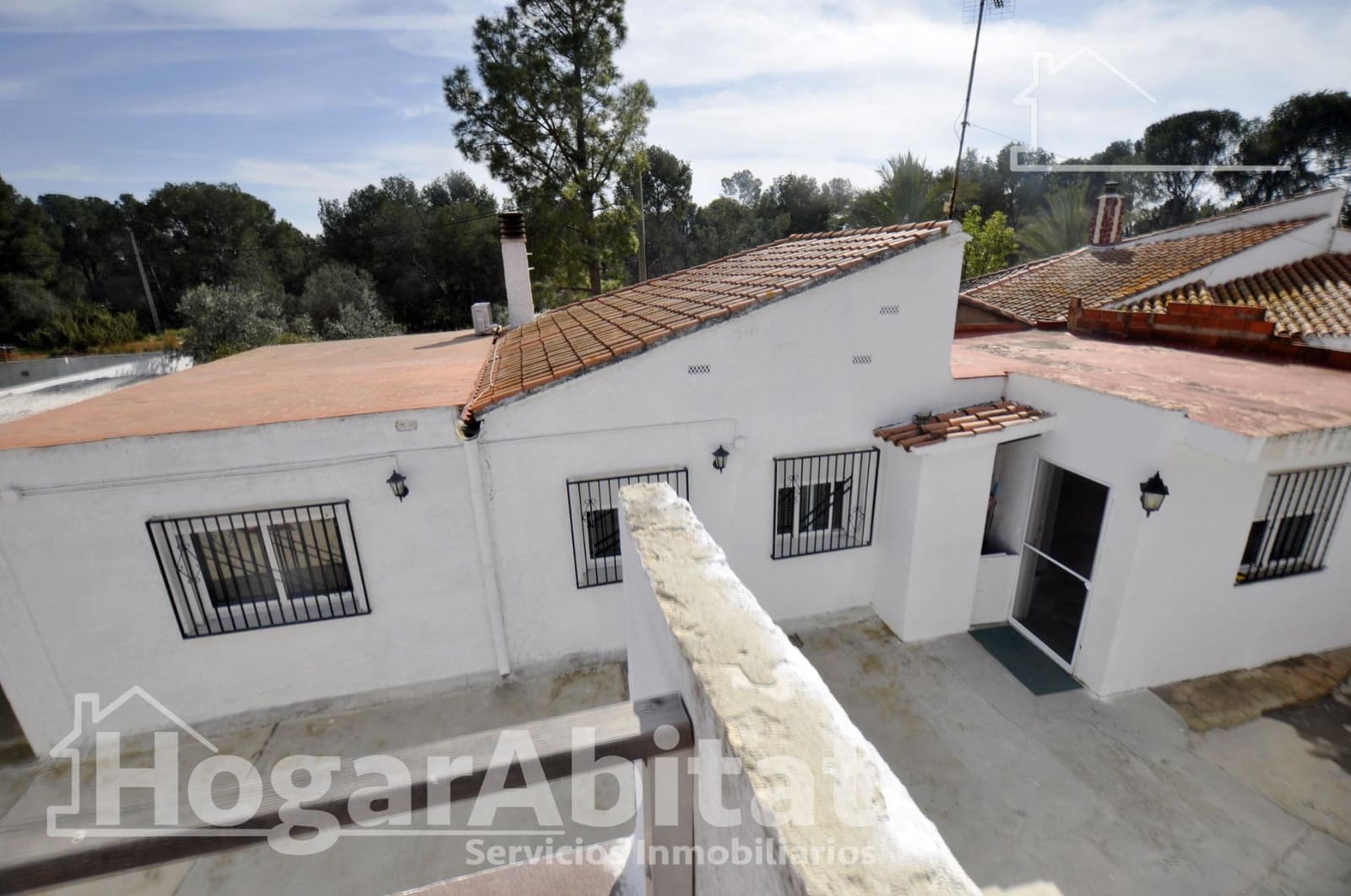 4 bedroom Villa for sale in Betera with pool garage - € 305,000 (Ref: 9637650)