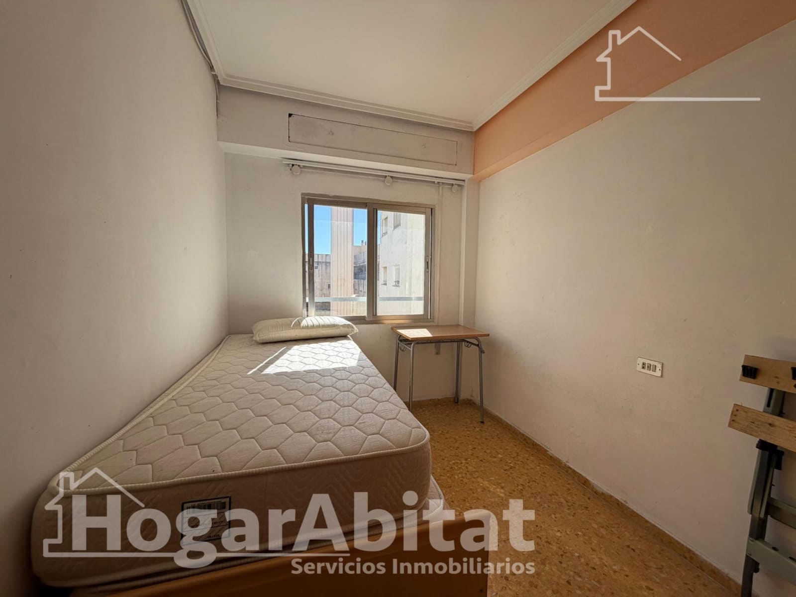 4 bedroom Flat for sale in Sagunto / Sagunt with garage - € 195,000 (Ref: 9637656)