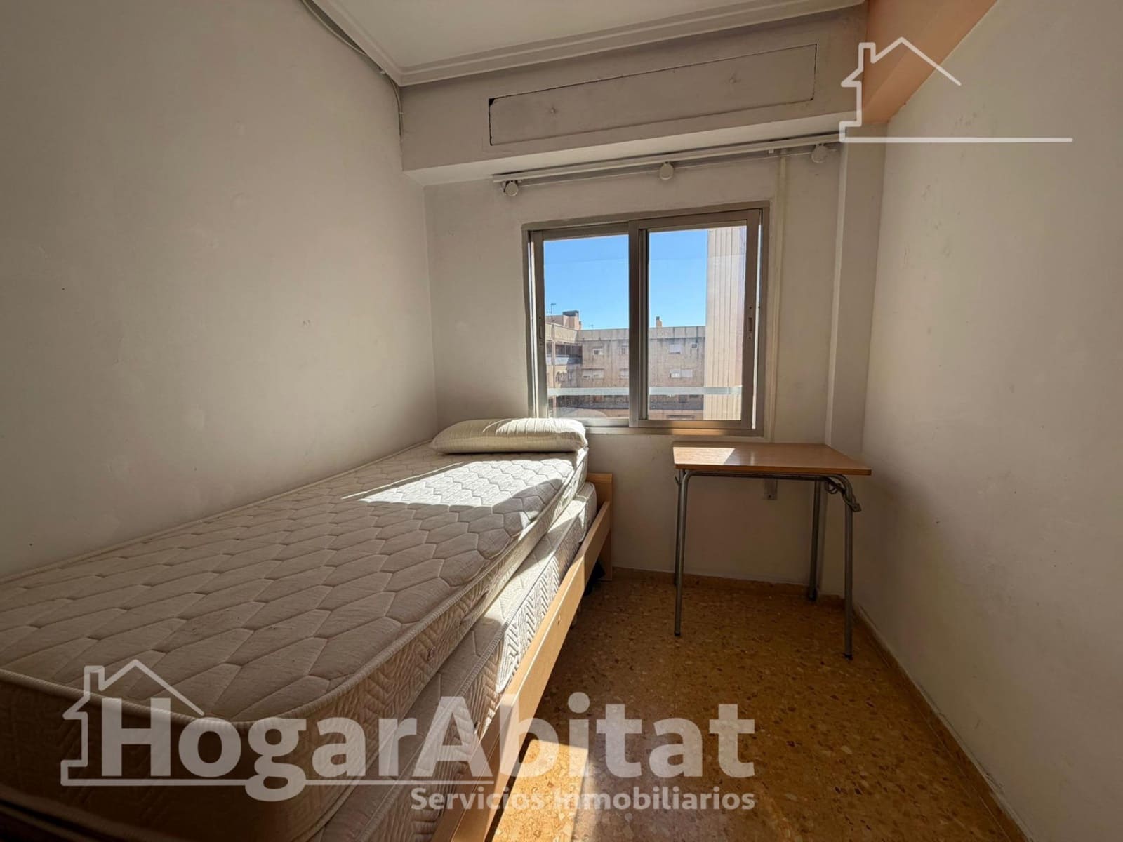 4 bedroom Flat for sale in Sagunto / Sagunt with garage - € 195,000 (Ref: 9637656)