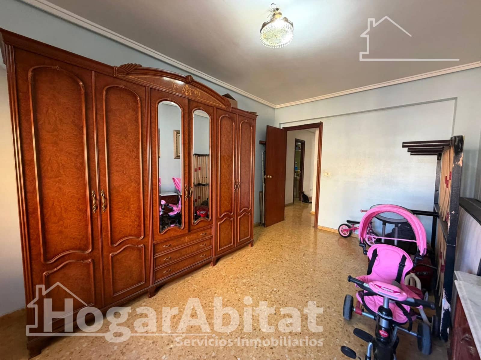 4 bedroom Flat for sale in Sagunto / Sagunt with garage - € 195,000 (Ref: 9637656)