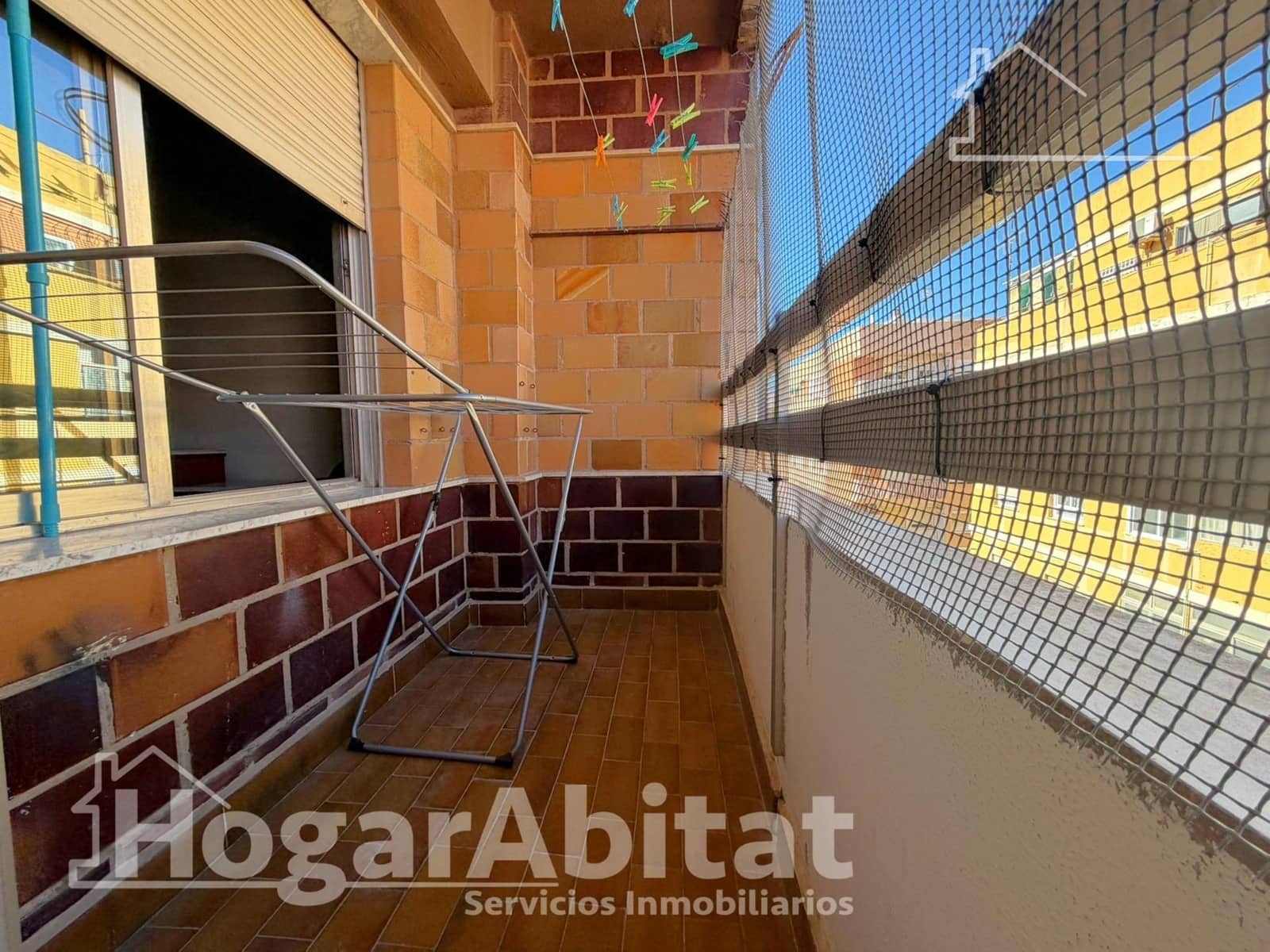 4 bedroom Flat for sale in Sagunto / Sagunt with garage - € 195,000 (Ref: 9637656)