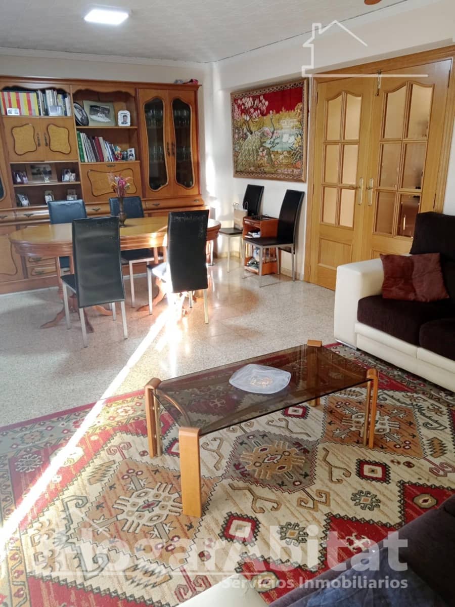 Piso de 3 habitaciones en Moncada en venta - 195.000 € (Ref: 9637665)