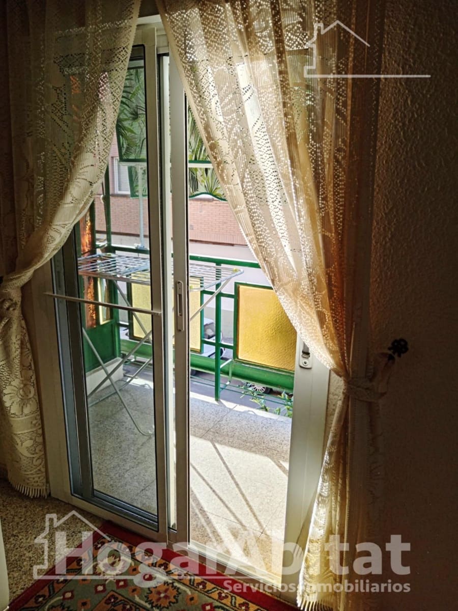 Piso de 3 habitaciones en Moncada en venta - 195.000 € (Ref: 9637665)