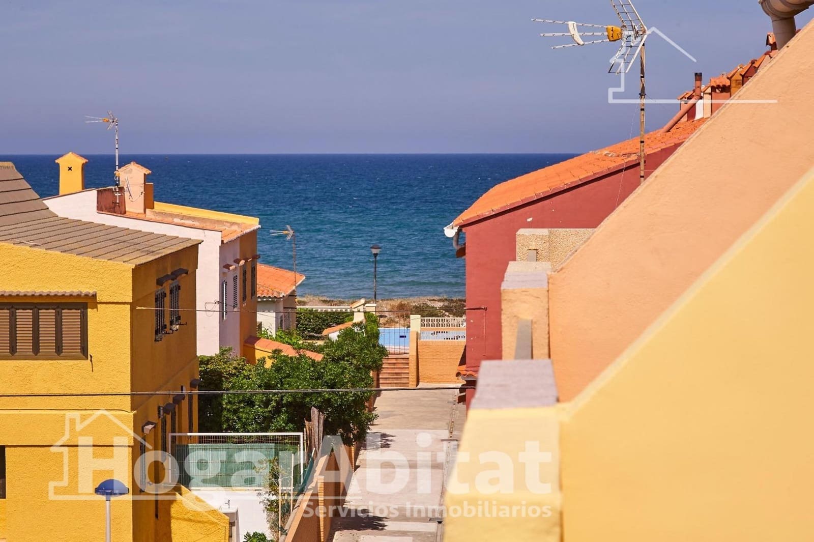 Adosado de 5 habitaciones en Sueca en venta con piscina garaje - 280.000 € (Ref: 9637667)